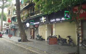 Cafe đóng cửa vì dịch covid